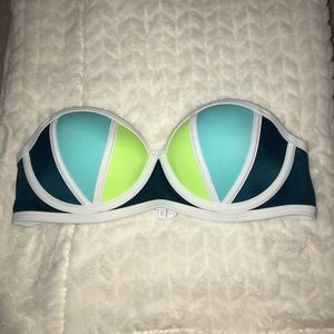 Victoria’s Secret Pink swimsuit top worn once
